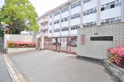 ザ・プレース自由ヶ丘プラチナム 小学校