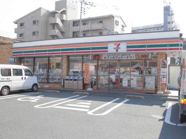 ロード黒崎  コンビニ