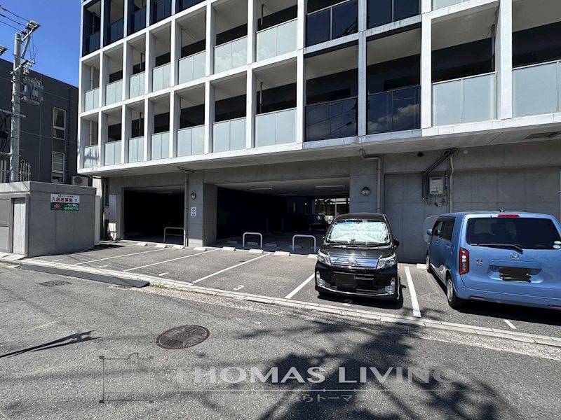 ルミエドール戸畑駅前 駐車場