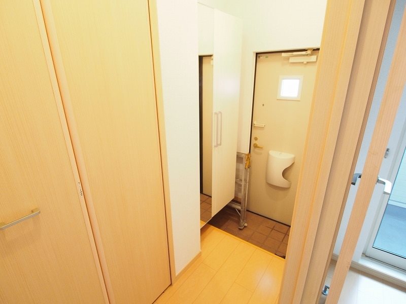 ファイン若松 B棟 玄関