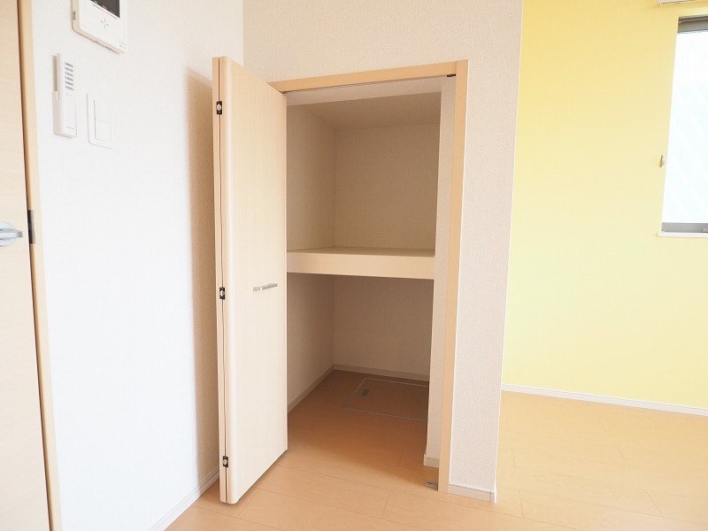 パストラル　レーン A棟  収納