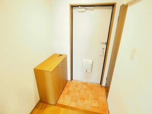 エスポワール青山西 玄関