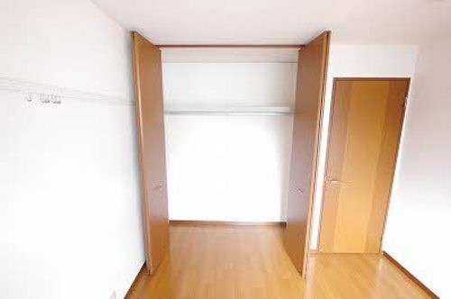 アルブルージュ　Ｂ棟 収納