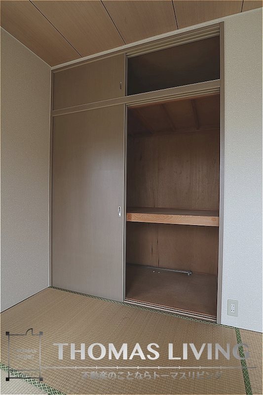 アザレア藤原 F棟  収納