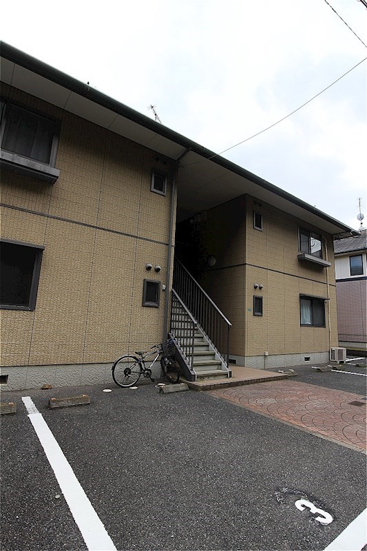 エクセレント吉志 駐車場