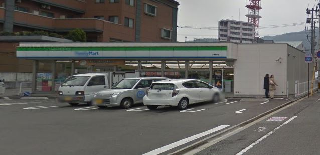 ピエドラ・ブランカ西本町   コンビニ