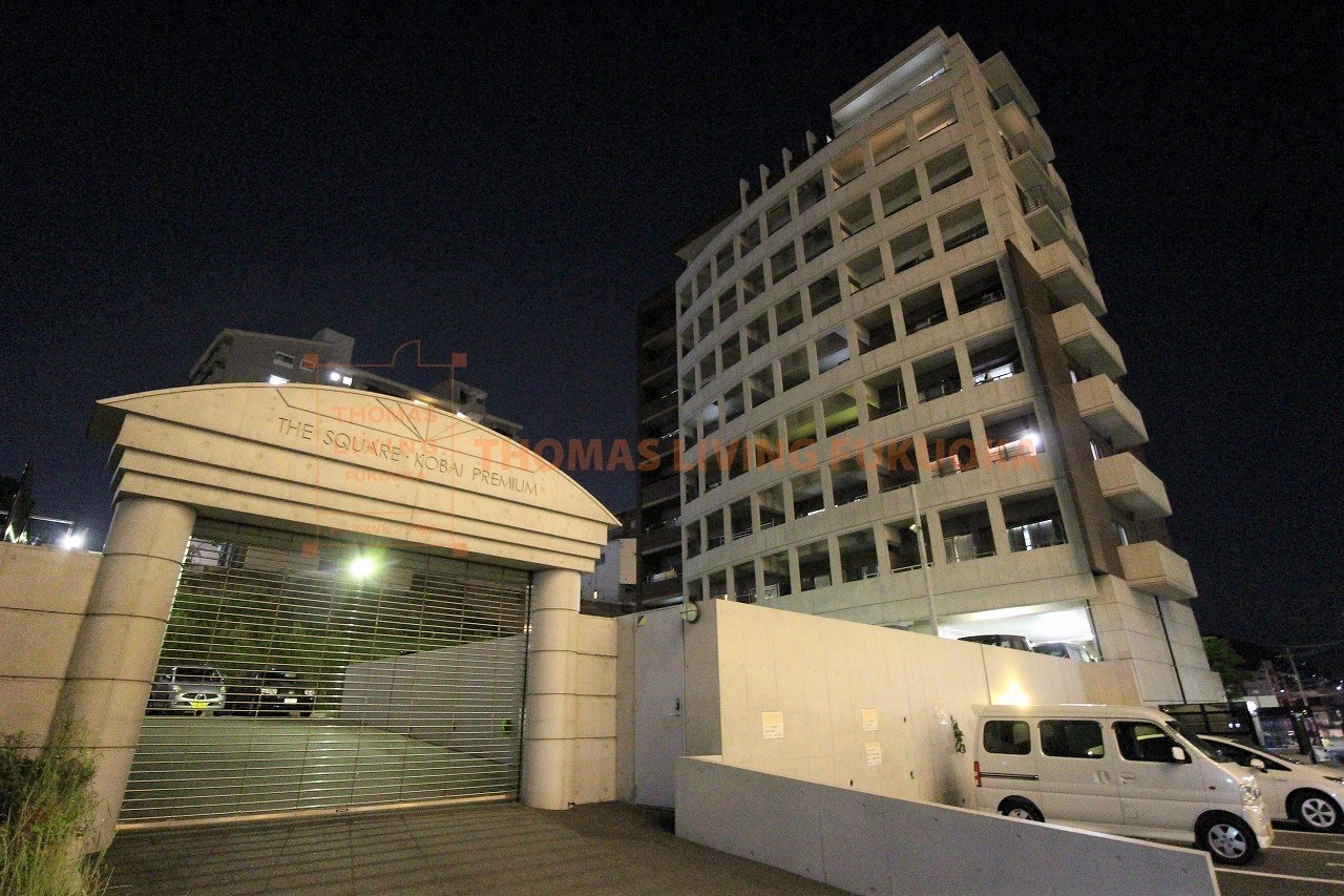 THE SQUARE KOBAI PREMIUM 外観