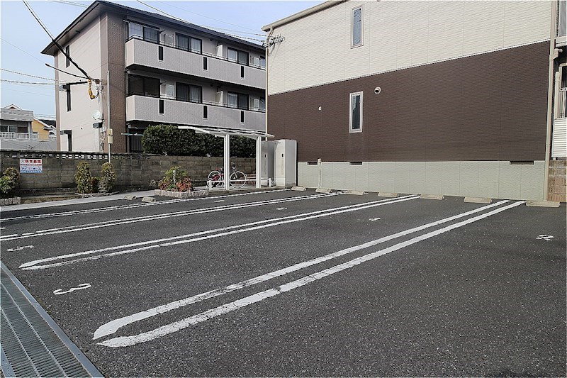 フルハウス 駐車場