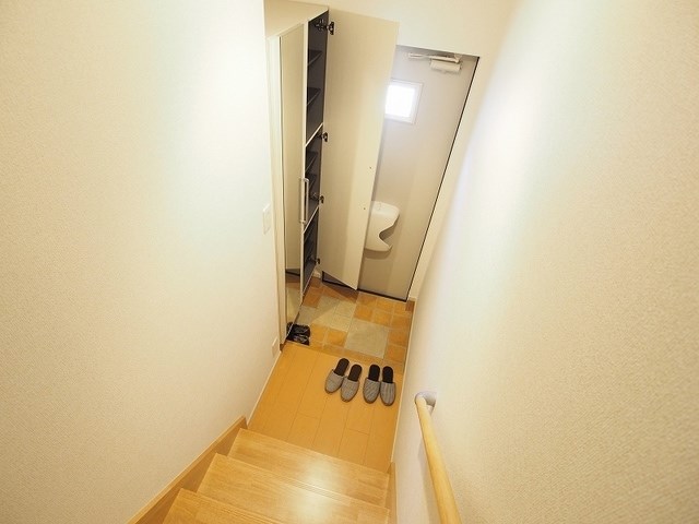 サニーひまわり 玄関