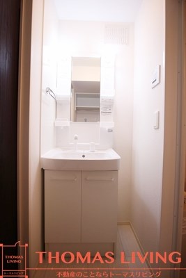 トレス日明壱番館 洗面所
