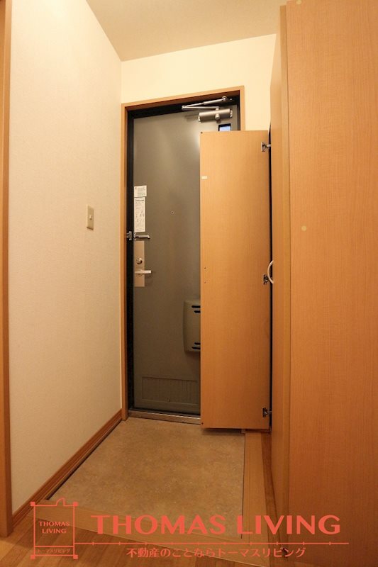 セジュール中央 玄関