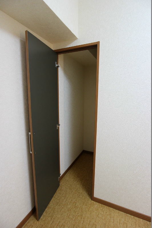 ウィングス砂津 収納