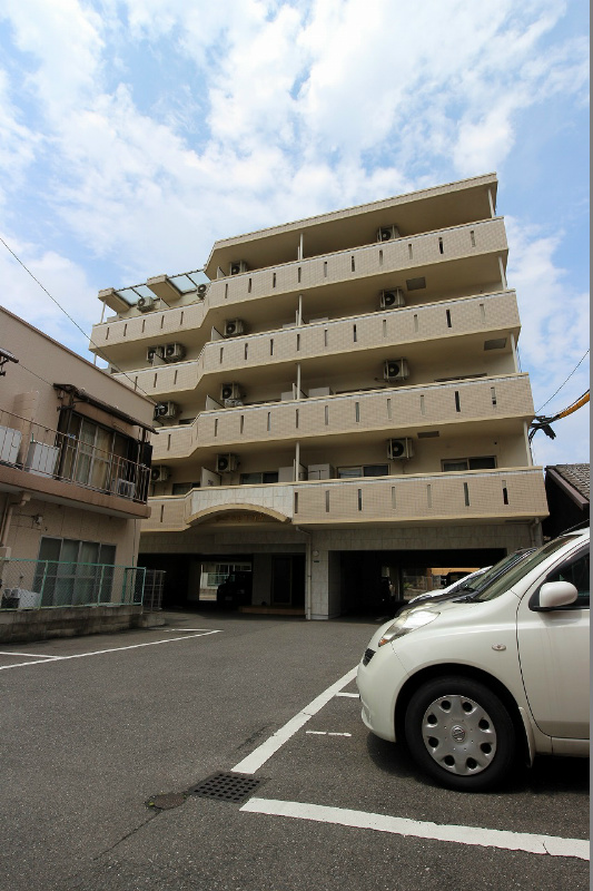 グッドシティ下富野 305号室 外観