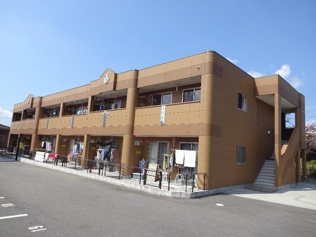 ヴィラージュ真名子 103号室 外観