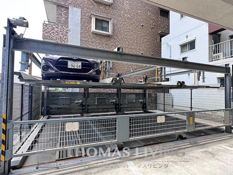レクオス朋 駐車場