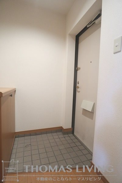 リバティヒルズ浅生Ⅱ 玄関