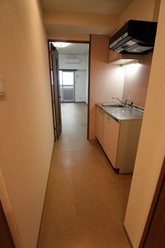 リード室町 キッチン