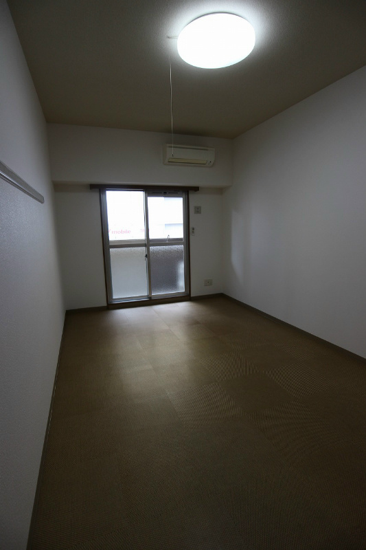 リード室町 ベッドルーム