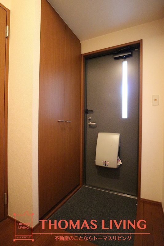 ヒルズリバーサイド B棟    玄関