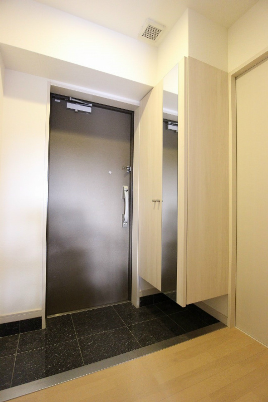 ミーナ原町 玄関