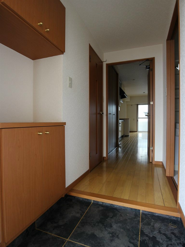 アクシス中井  玄関