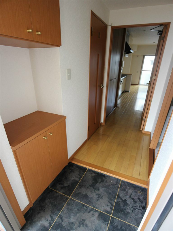 アクシス中井  玄関