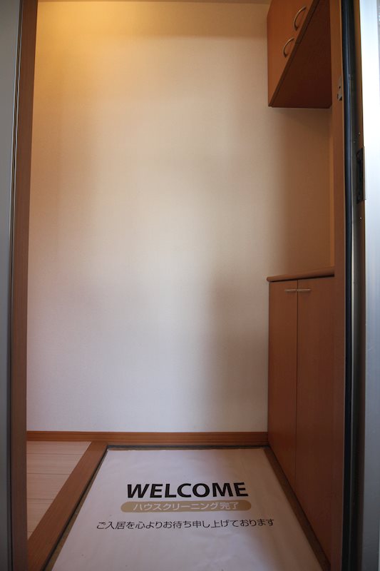 アネックス小原 玄関