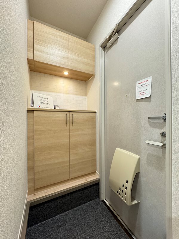サンリヴァー吉志　 玄関