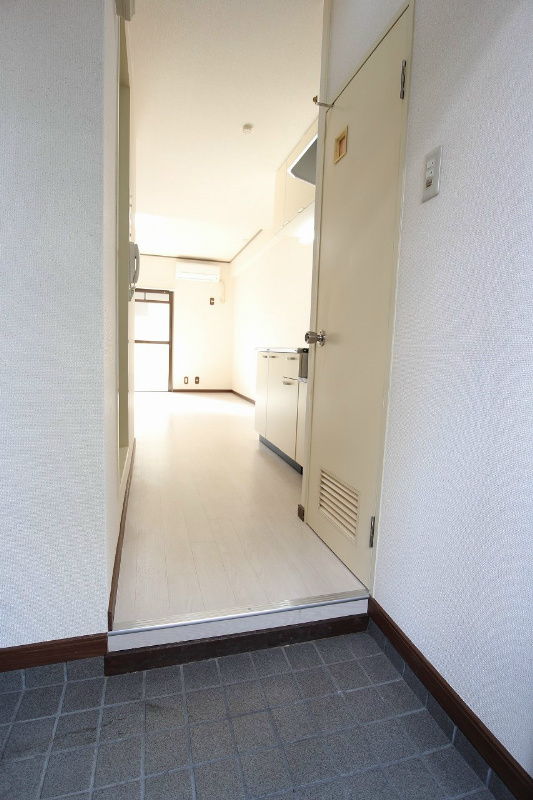ヴィレッジ皆好園   玄関