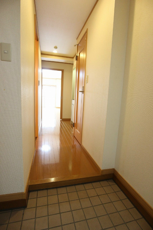 セトル.イン鳳 玄関