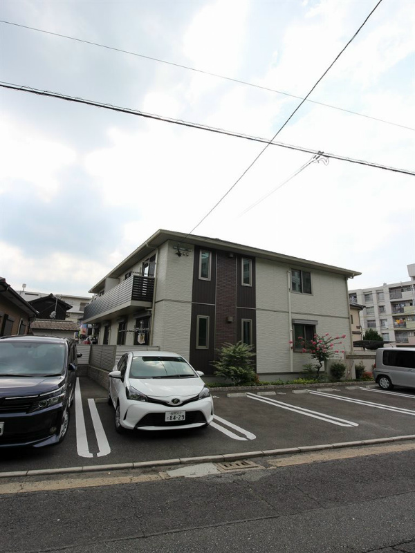 アミコート エミ 102号室 外観