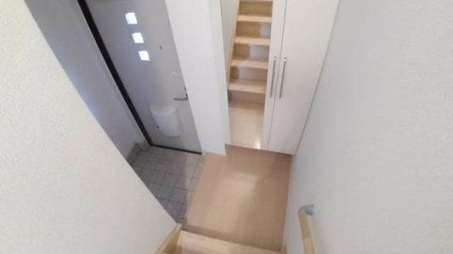 グレイス　ワン 玄関