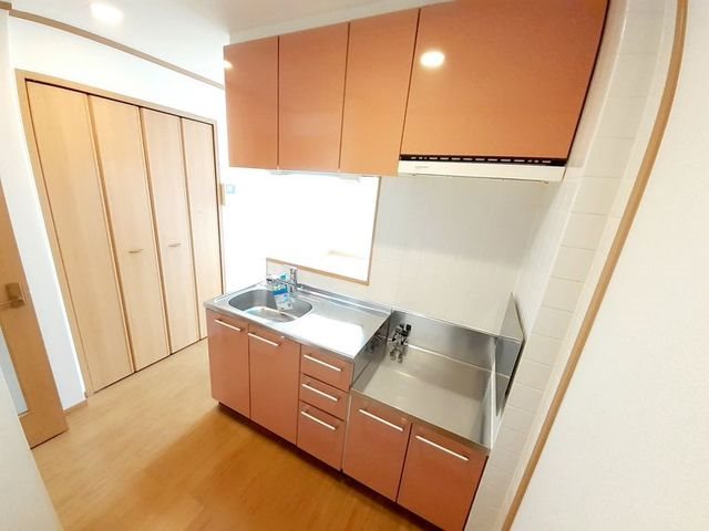 フィオーレ長行東二番館 キッチン