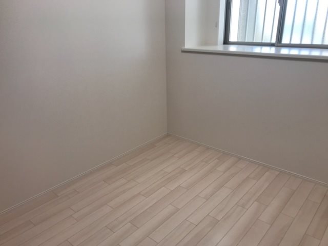 シャイン　ハピネス  ベッドルーム