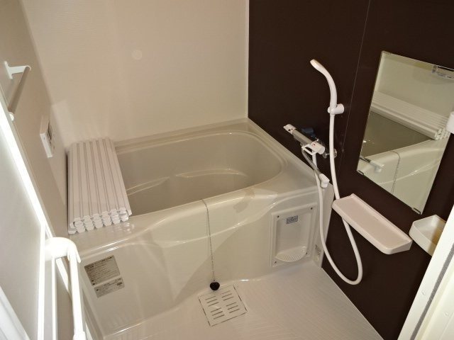 クリスタルガーデン Ⅱ 風呂画像