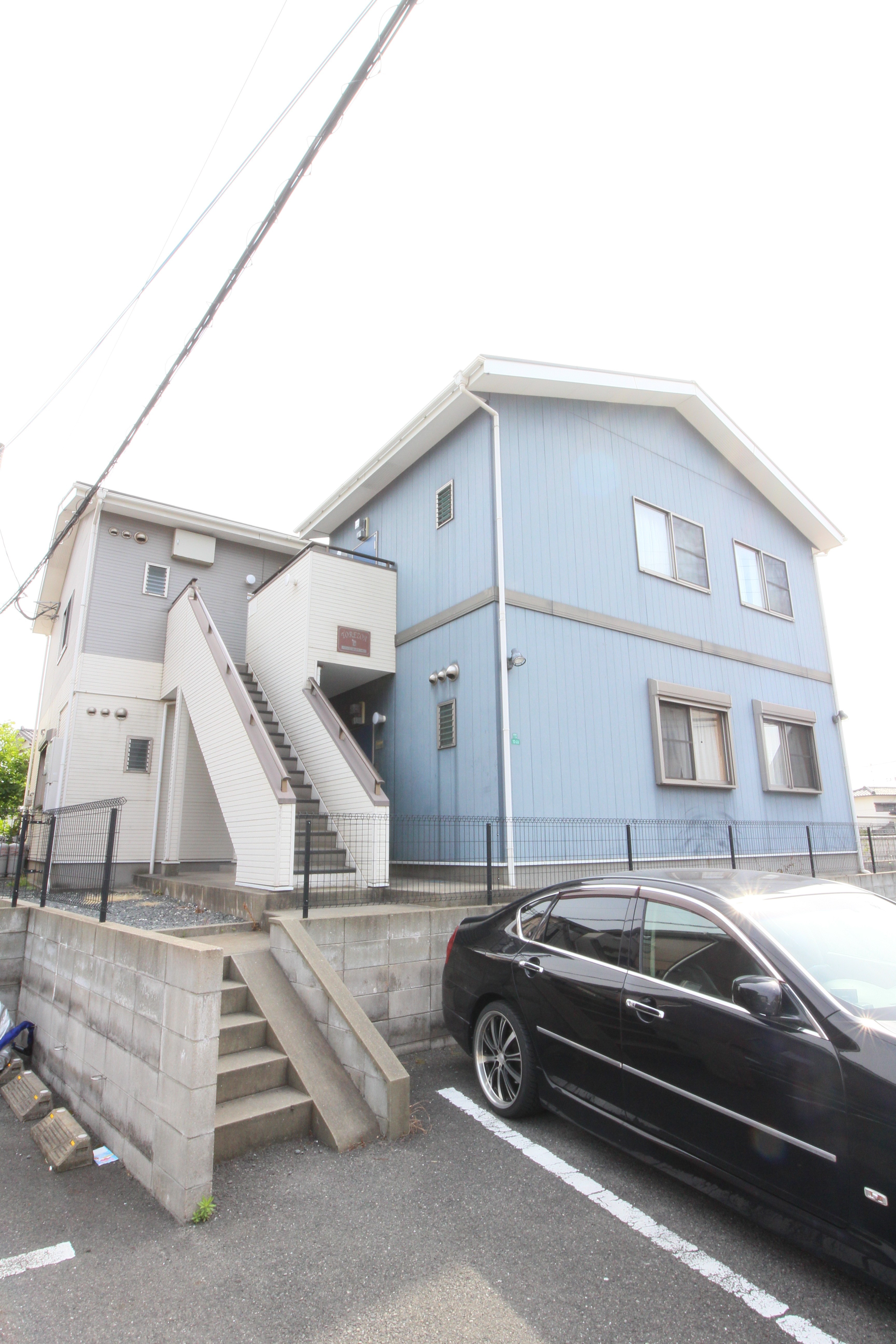 トレゾア湯川新町　A棟 102号室 外観