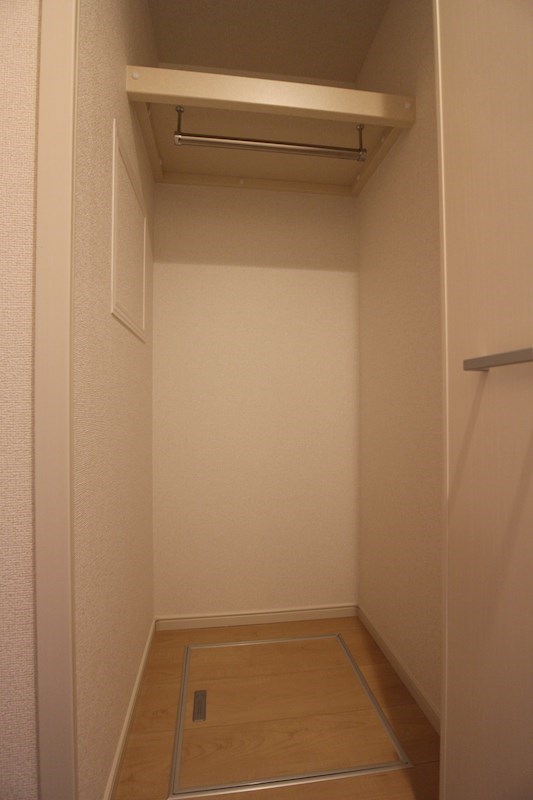 ラインハイム横代 収納