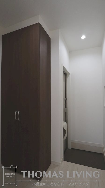コンフォートテラス中間 玄関