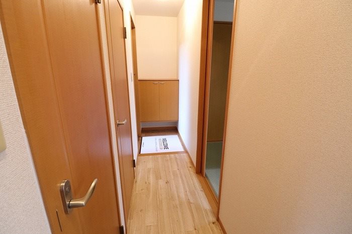 グランドゥール　B棟  玄関