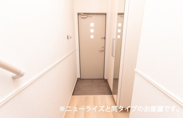 アネーロ　I 玄関
