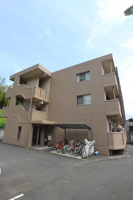 洋風でおしゃれな外観です。