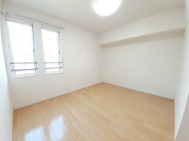 スプリング・外園A ベッドルーム