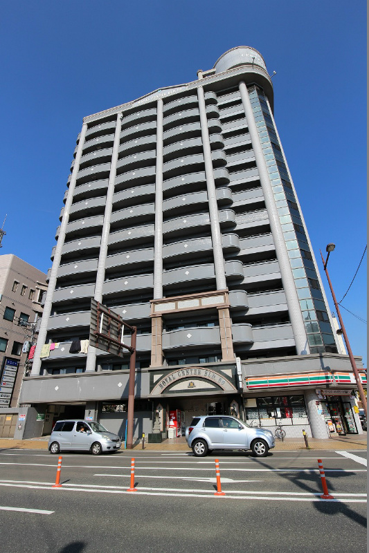 ロイヤルセンターＢＬＤ 305号室 外観