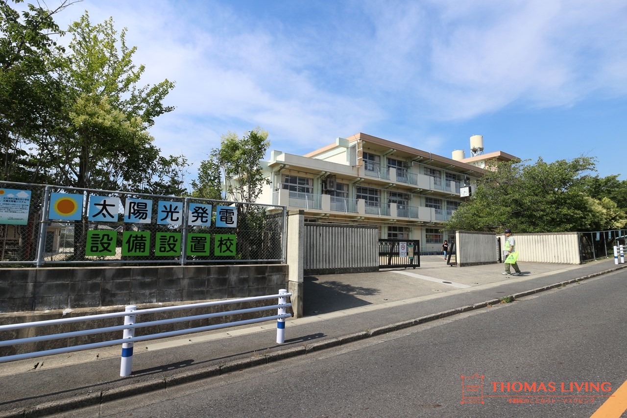 ファミール二島 A棟 小学校