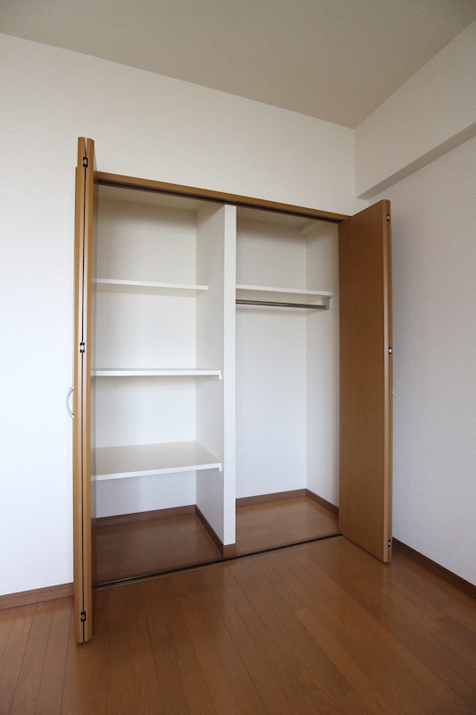 エクセレントリッチ伊崎 収納