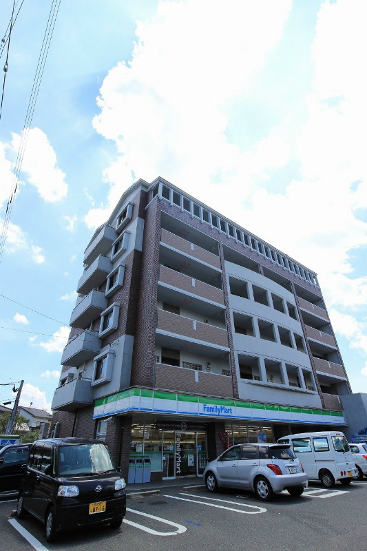 エクセレントリッチ伊崎 外観