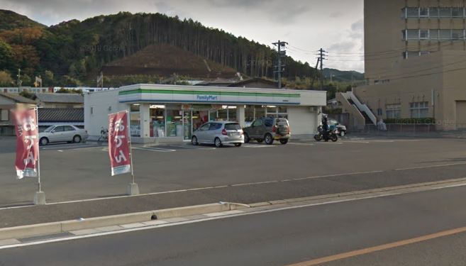 サラダ村 A棟 コンビニ