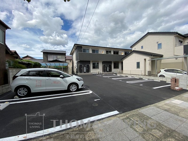 アニマール石坪 駐車場