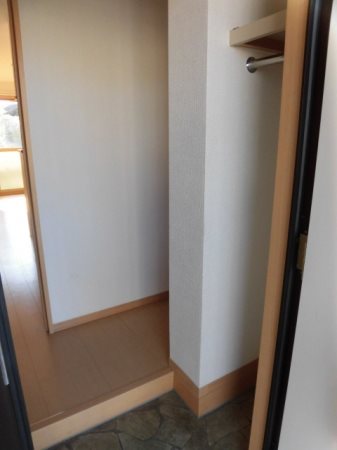 ミモザコート 玄関