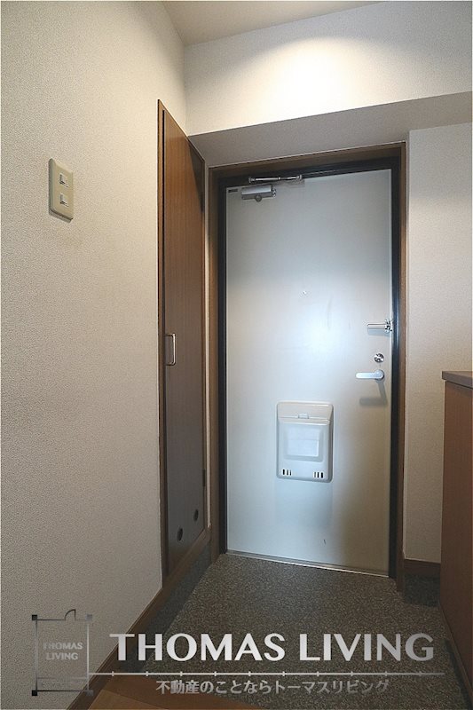 メゾン・ボー D棟 玄関